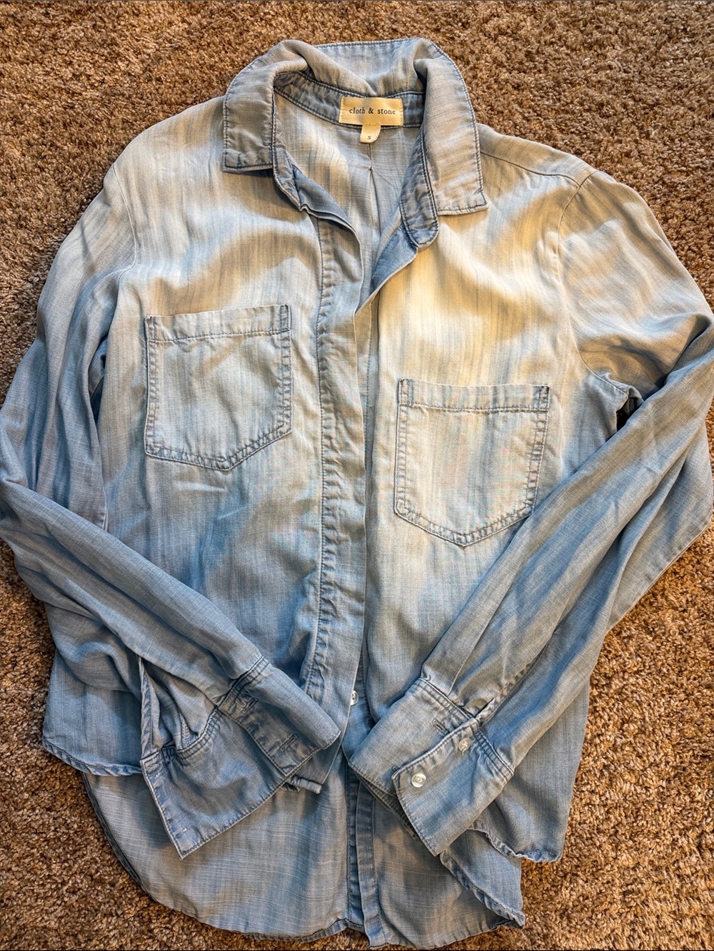 small cloth & stone light blue chambray button-down tencel shirt